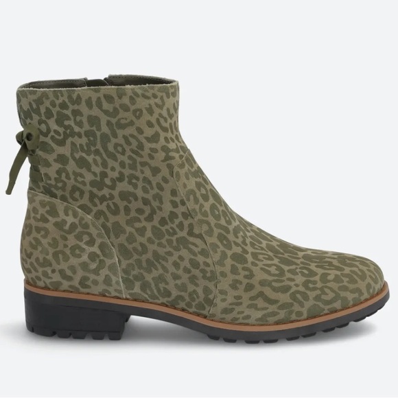 NWOT Violet & Red Jordyn Olive Leopard Print Suede Bootie - Picture 3 of 13